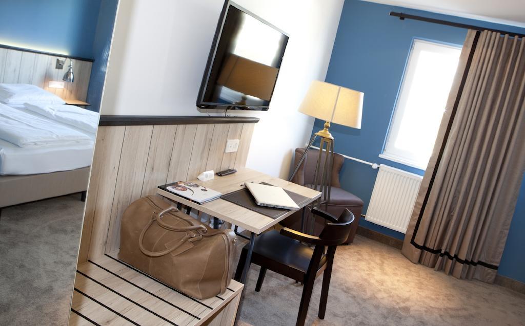 Dock1 Hotel Ratisbona Quarto foto