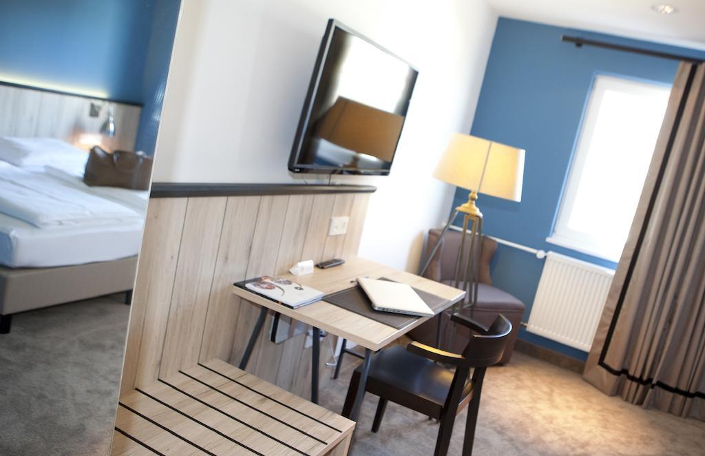 Dock1 Hotel Ratisbona Quarto foto